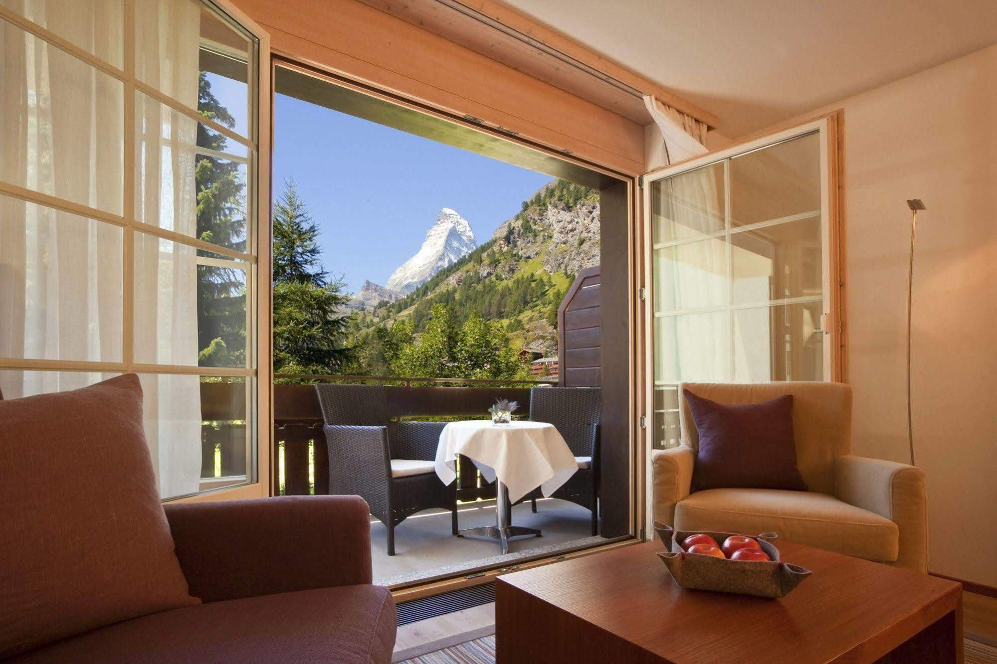 Le Mirabeau Resort & Spa Zermatt Exterior photo